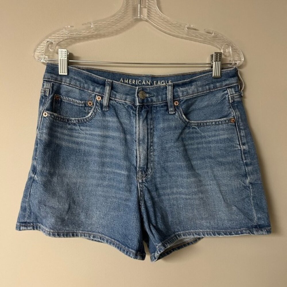American Eagle Relaxed Jean‎ Shorts